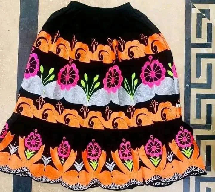 Latest Fashion High Quality Mini Skirt with Natural Waist Satin Embroidery 100% Cotton